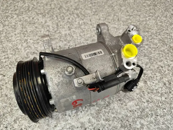 Compressore AC BMW X1 F48 F45 F25 F26 6826880 image 2