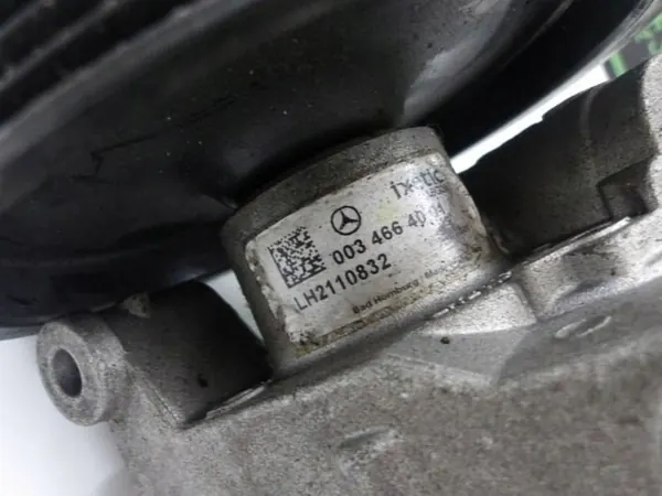 MERCEDES C W203 Servostyrningspump image 3