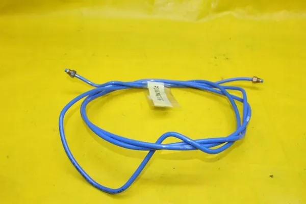 Flexible Pneumatique Bleu Porsche OE 7L0616766 image 3