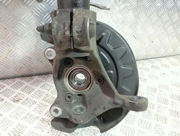 Framhjulsfäst Höger Stötdämpare OEM 469345 Audi Q3 image 3