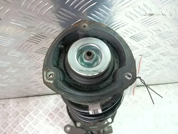 Framhjulsfäst Höger Stötdämpare OEM 469345 Audi Q3 image 5