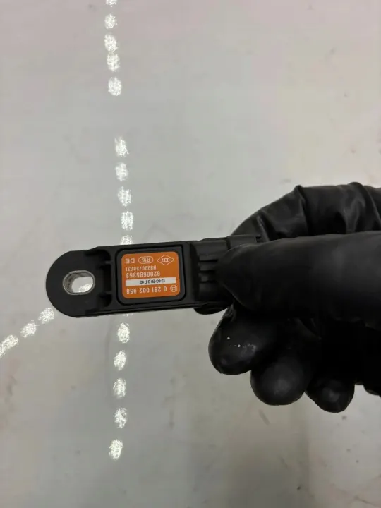Sensor de presión de aire OEM 0281002958 Renault image 2