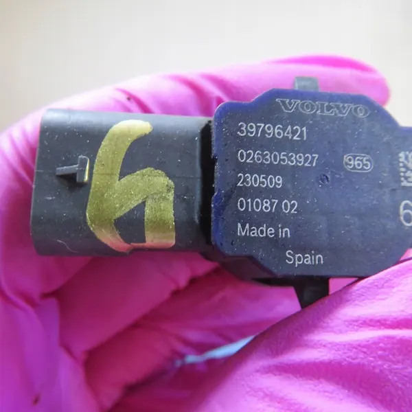 Volvo Parkeringssensor Fram 39796421 image 4