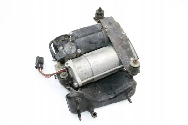Compresseur Suspension Jaguar XJ (X350) 2W933B484AG image 3