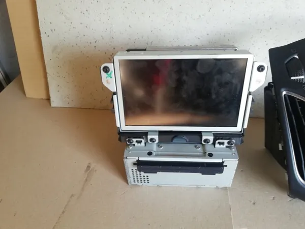 F1BT-18C815-LK 1 Touch Radio Nav Panel för Ford Focus MK3 image 3