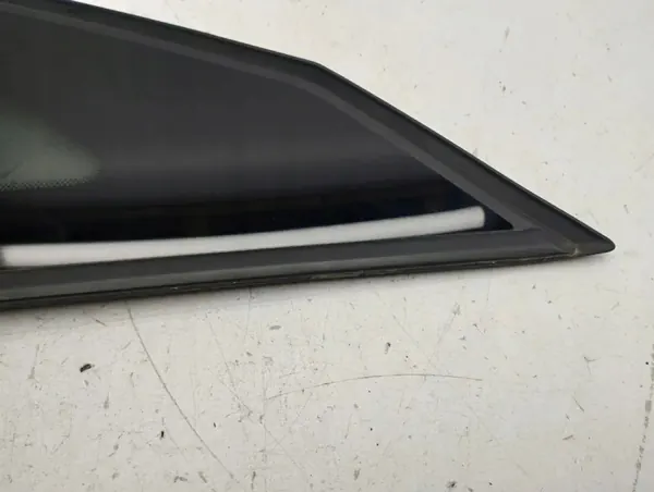 Janela Traseira Esquerda Citroën C4 III OEM 9832918480 image 8