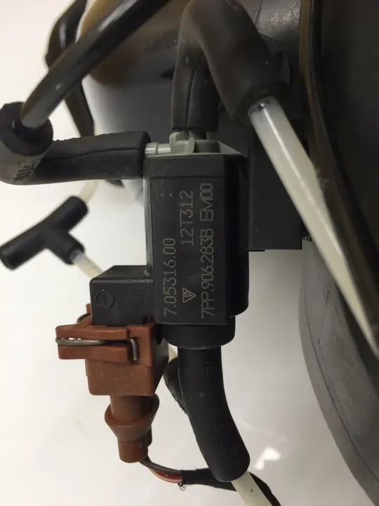 Porsche Carrera 911 991 3.8 Ilmansuodattimen Kotelo image 7