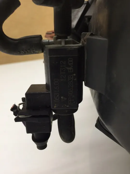 Porsche Carrera 911 991 3.8 Ilmansuodattimen Kotelo image 8