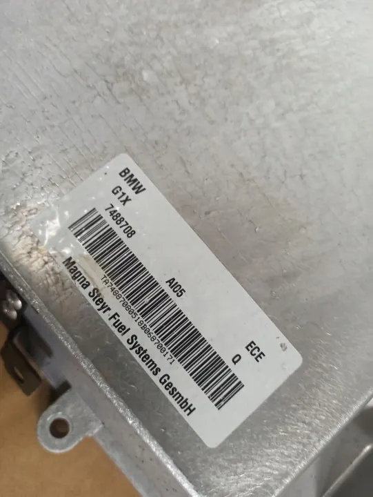 Cubierta Tanque Híbrido OEM 7359241 BMW 5 G30/G31 image 4