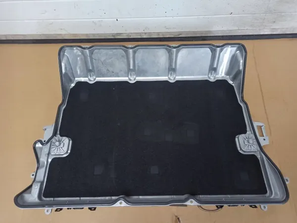 Cubierta Tanque Híbrido OEM 7359241 BMW 5 G30/G31 image 6