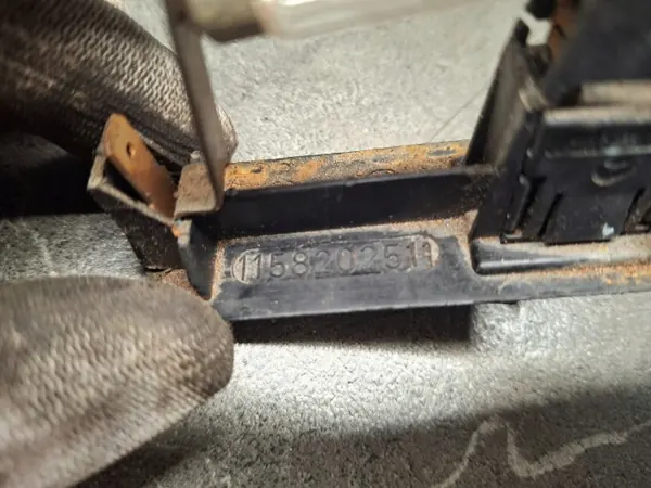 Luz de maletero Mercedes-Benz OEM 1158202511 image 6