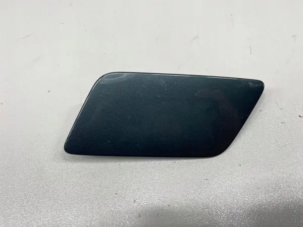 Capuchon de gicleur gauche Audi Q3 2012-2018 image 4