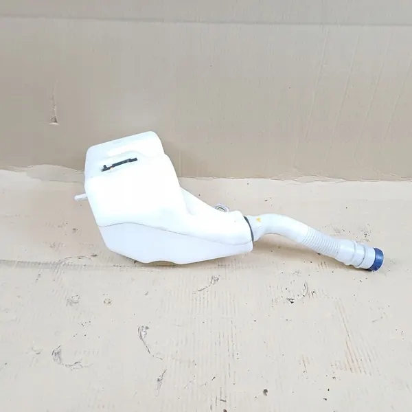 Iveco OE 5801566048 pesuneste säiliö image 3