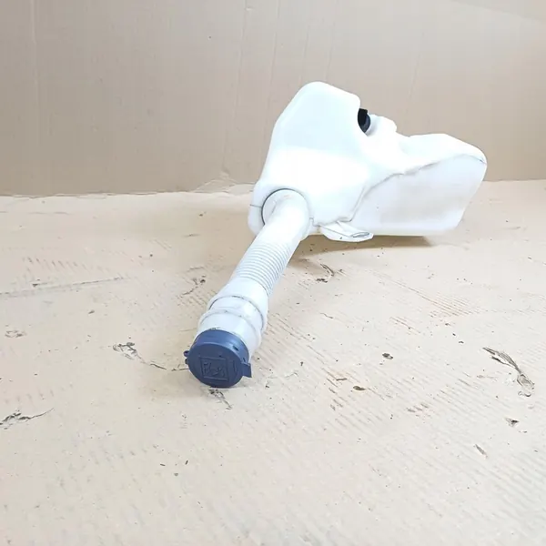 Iveco OE 5801566048 pesuneste säiliö image 6