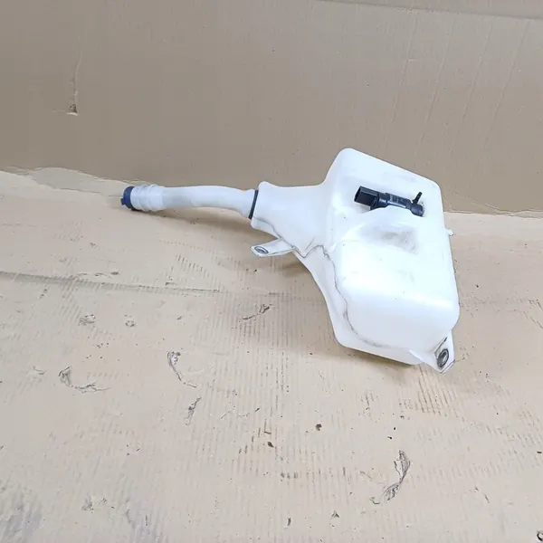 Iveco OE 5801566048 pesuneste säiliö image 9