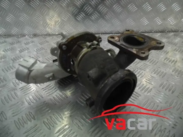 Volkswagen OE 04E145704C Turbo image 2