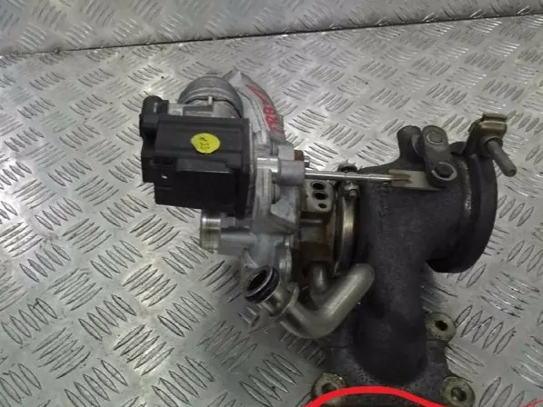 Volkswagen OE 04E145704C Turbo image 4