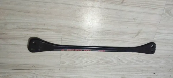 Fiat Tipo 2018 alustuki OEM 012510 image 2