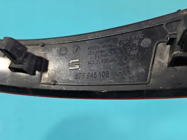 Bakstötskåpsreflektor höger OEM 5FF945106 Cupra Formentor image 5