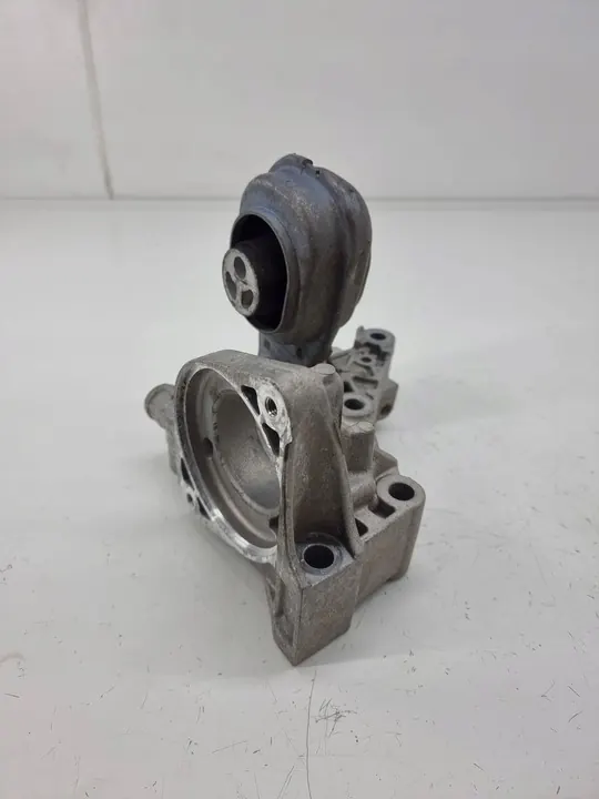 Support de palier Mercedes-Benz CLA C118 A2822232600 image 2