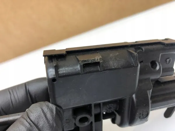 Renault Clio IV brandstofklep slotactuator OEM 788262843R image 3