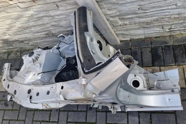 BMW 5 F10 F11 Voorspatbord Links OEM 354 Titaan Zilver image 3