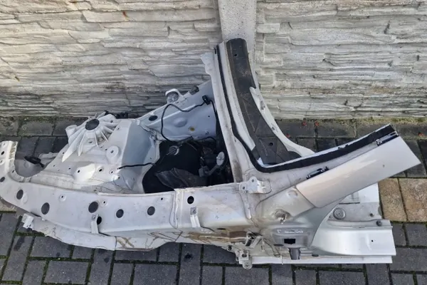 BMW 5 F10 F11 Voorspatbord Links OEM 354 Titaan Zilver image 4