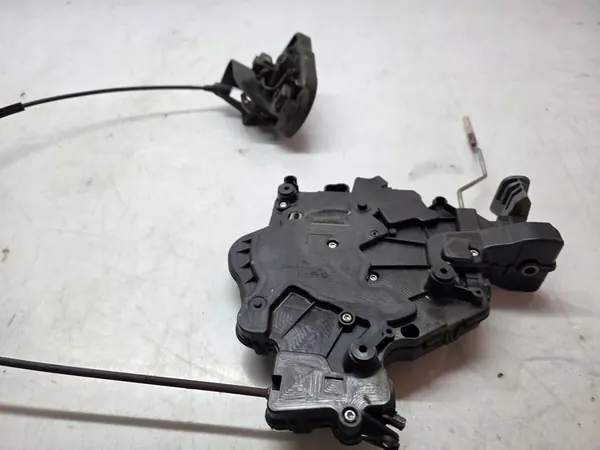 Volkswagen OE Skjutdörrslås Höger image 5