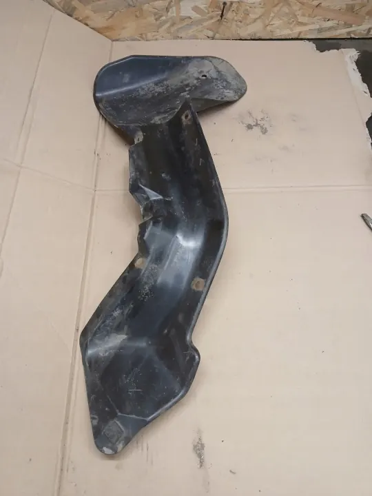 Mitsubishi Pajero Sport I polttoletkun suojus OEM image 2