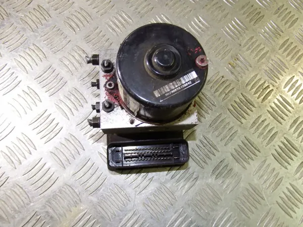 Bomba ABS OEM 1C0907379K para Skoda Octavia I image 3