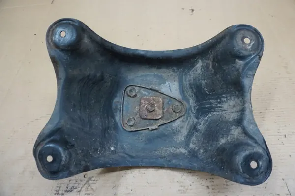 Suporte roda sobresselente Toyota RAV4 I OEM RAV4 I UCHWYT KOŁA image 7