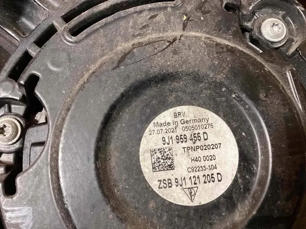 Porsche Taycan Audi E-Tron GT Rechter Ventilator OEM 9J1959455D image 3