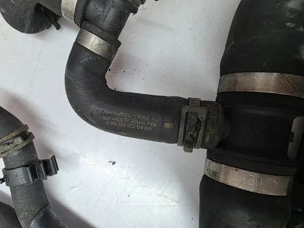 Jäähdytysnesteletku VW Transporter T6 2.0TDI image 2