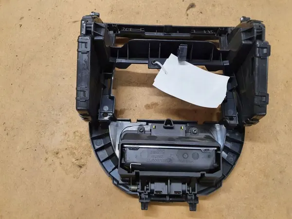 Cendrier OEM 9653150777 pour Citroën C5 III 2.7L Diesel image 3