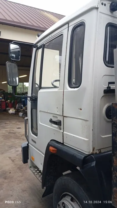 Cabina completa con interior para Volvo FL 6 image 6