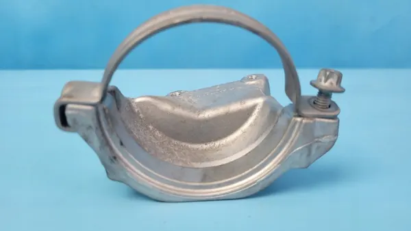 Mercedes W206 C200 Kiinnitystuki OEM A6542031601 image 3