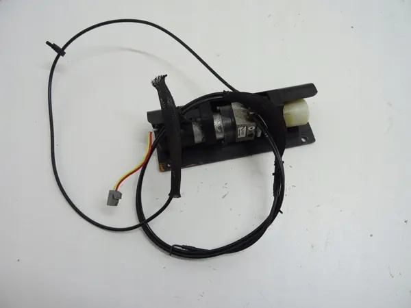 Ford Mustang Cabriolet kattopumppu moottori 2010-2014 image 2