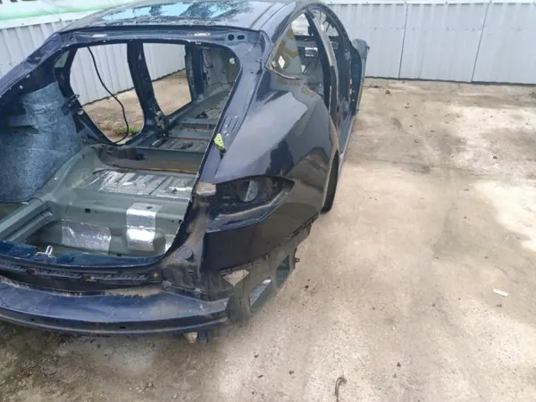 Tesla Model S Heck rechts Kotflügel OEM 14082 image 4