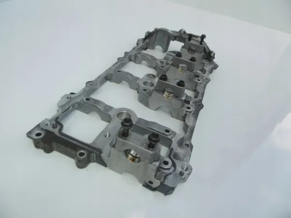 Infiniti OE Sylinterikansiokehys Vasen 3.7 V6 image 3