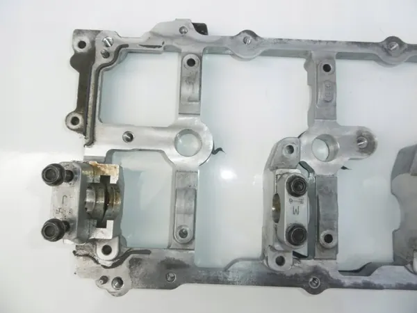 Infiniti OE Sylinterikansiokehys Vasen 3.7 V6 image 5
