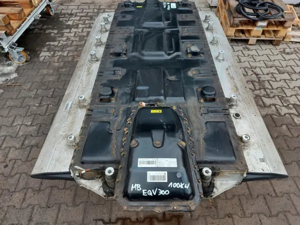 Mercedes EQV W447 Accu OEM a4473402301 285kWh image 3