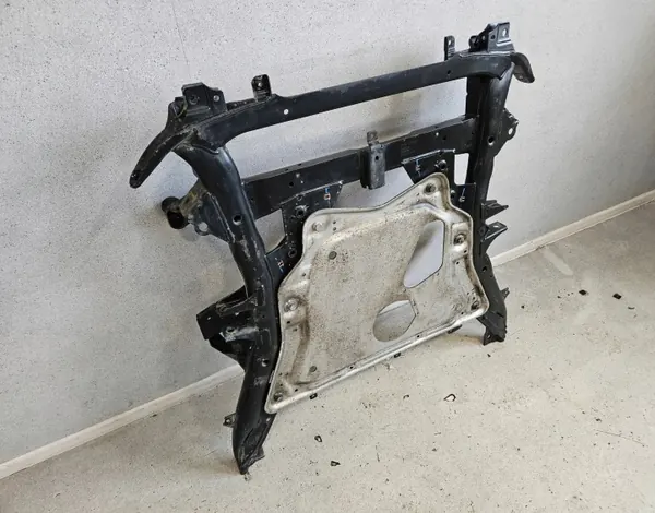Poutre d'essieu avant OEM 6799718 pour BMW X5 E70/X6 E71 image 4