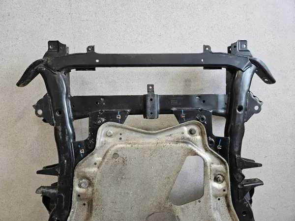 Poutre d'essieu avant OEM 6799718 pour BMW X5 E70/X6 E71 image 8