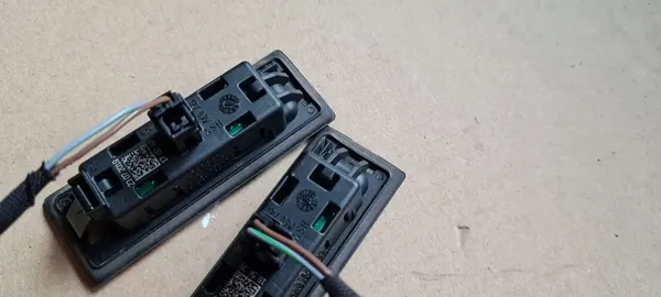 Q3 83A Luz de Placa LED 2 Peças 8W6943021A image 7