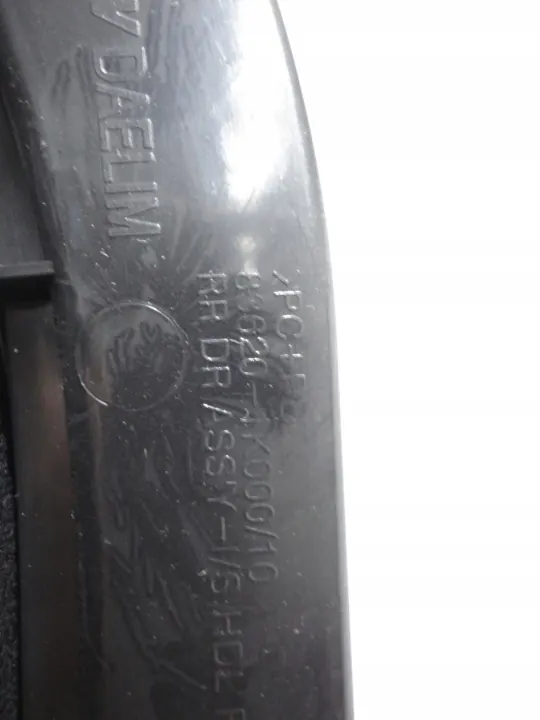 OEM HYUNDAI IX20 Etu oikea ovenkahva Kromi 2010- image 3