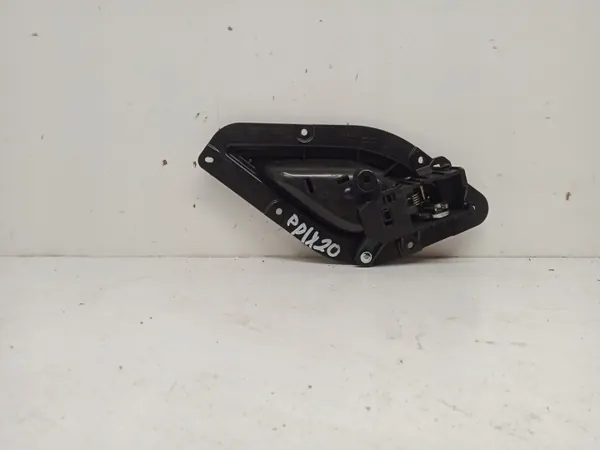 OEM HYUNDAI IX20 Etu oikea ovenkahva Kromi 2010- image 8