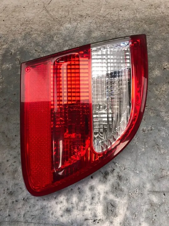 Linker achterlamp voor Mercedes W211 Kombi A2118201364 image 2