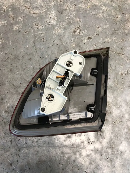 Linker achterlamp voor Mercedes W211 Kombi A2118201364 image 3