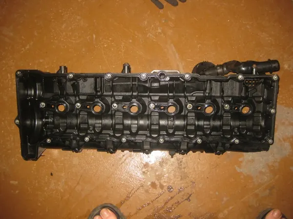 Tampa de Válvulas BMW X5 X6 N57 3.0 3.5 TD 8507607 image 2