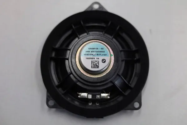 Harman Kardon Kaiutin OEM 5A2F58580 BMW X1 U11 image 6